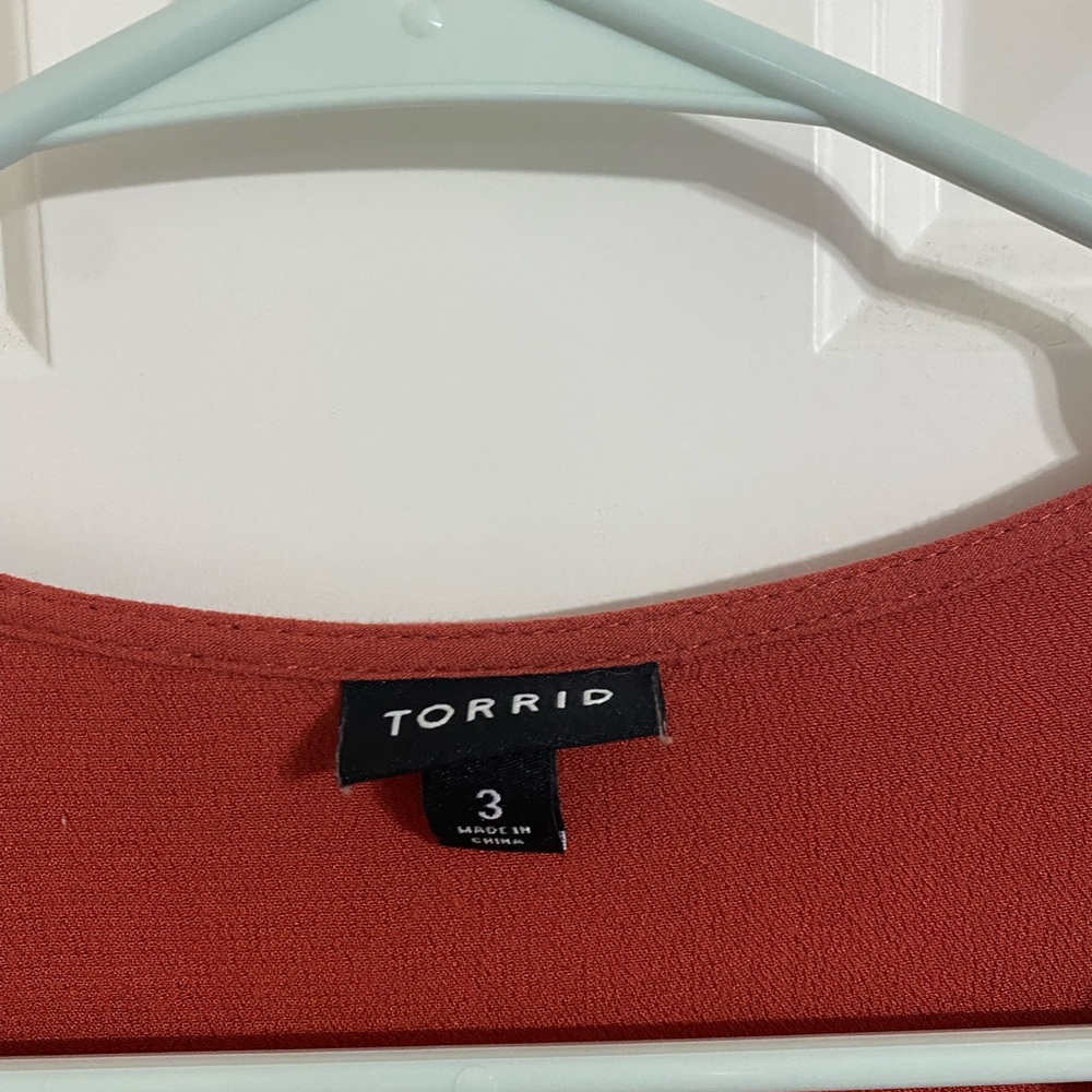 Torrid blouse - Picture 2 of 2